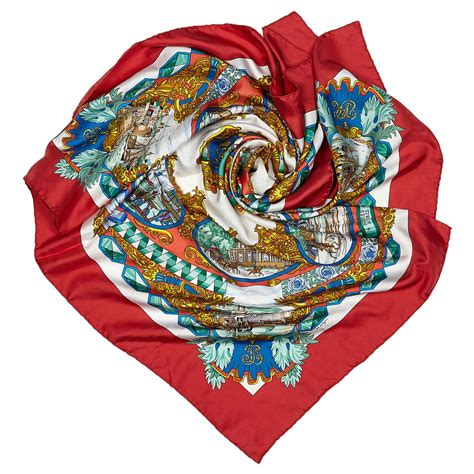 foulard en soie hermes|écharpes en soie hermes.